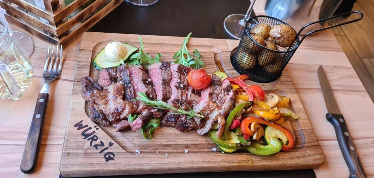 Hotel Restaurant Wuerzig In 乌尔齐希 外观 照片
